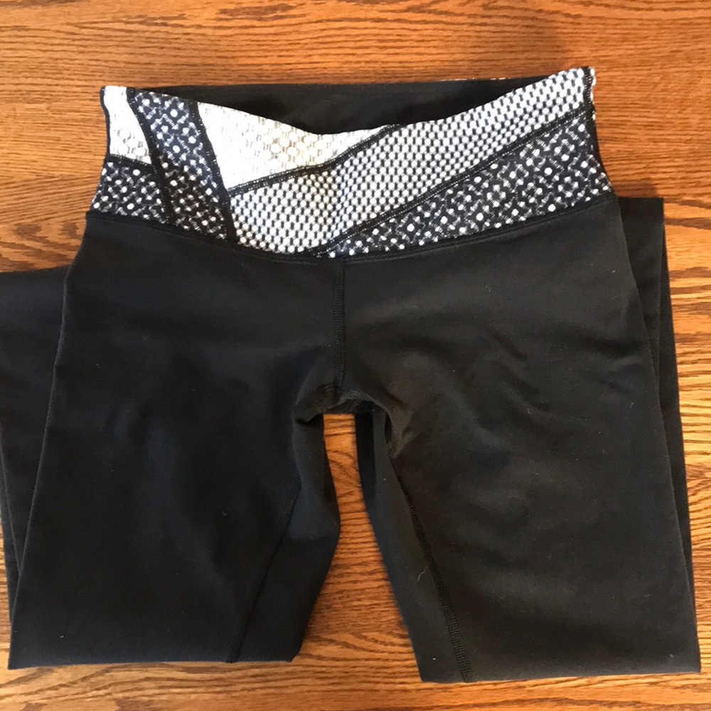 Black Lululemon leggings size 6